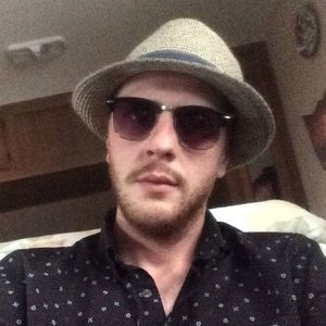 Meet your Posher, Anton